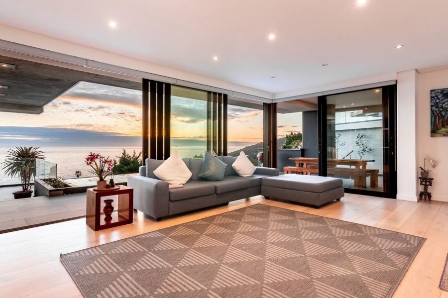 6 Bedroom Property for Sale in Camps Bay Western Cape